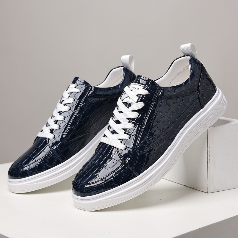 Sneaker Career - Classic Male Low Top Skate Shoes