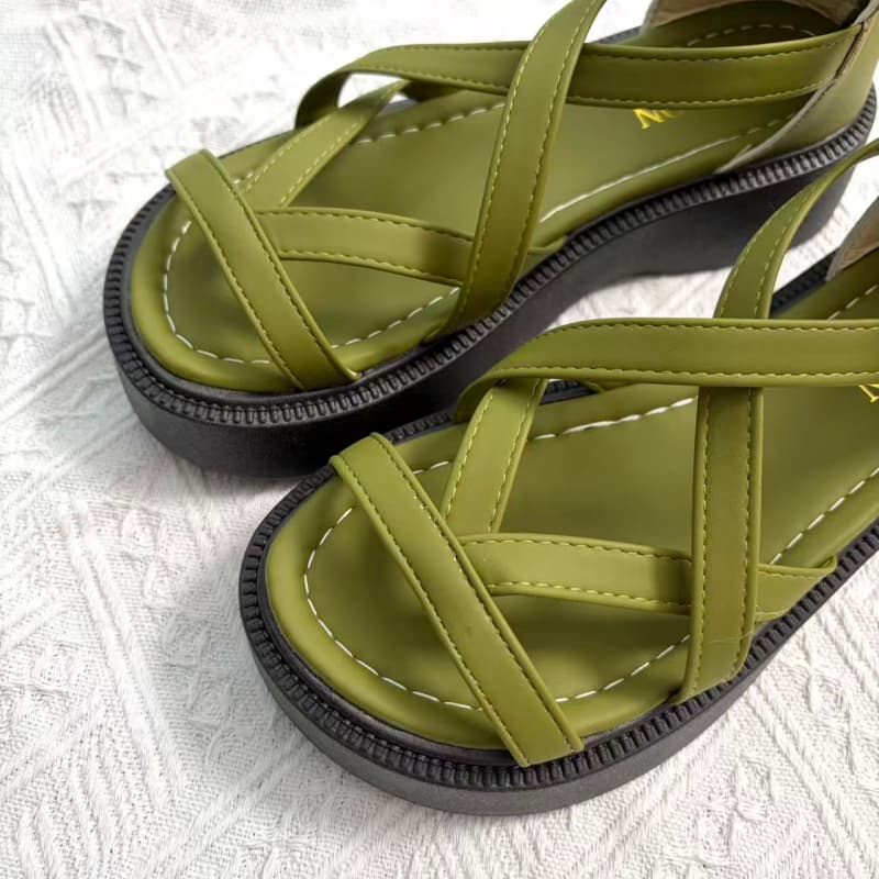 Evening Breeze Cross Strap Pla - Insole Memory Foam review and price