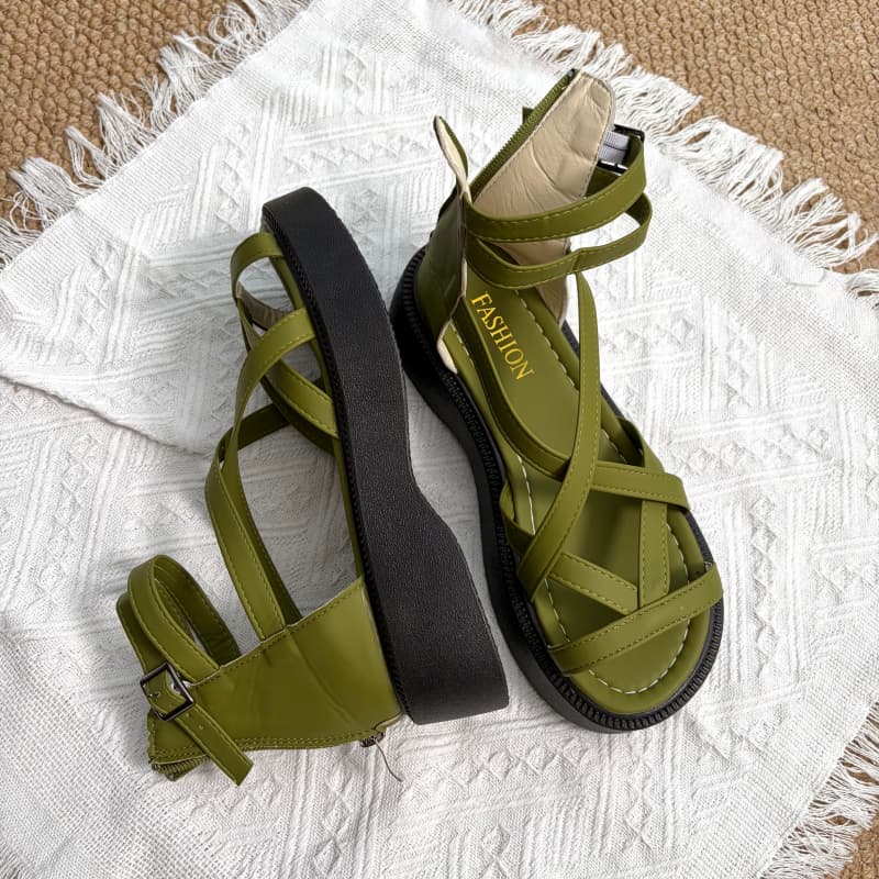 Evening Breeze Cross Strap Pla - Insole Memory Foam review and price