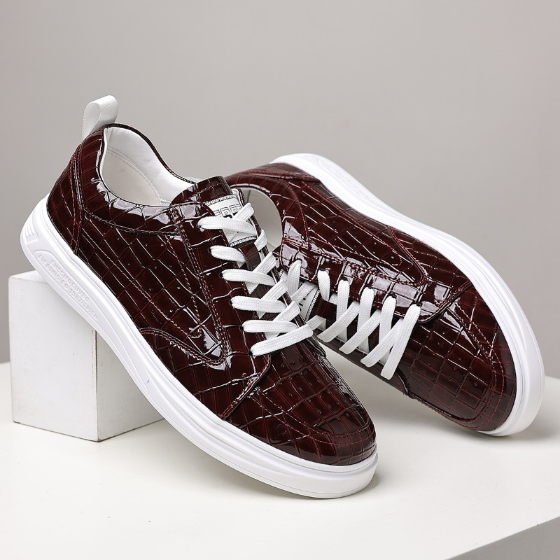 Classic Male Low Top Skate Sho - Sneaker Career review and price